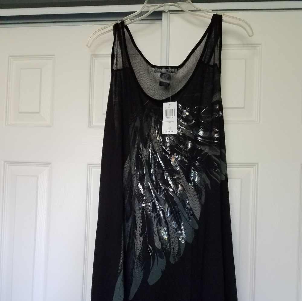 NWT Asymmetrical feather tank